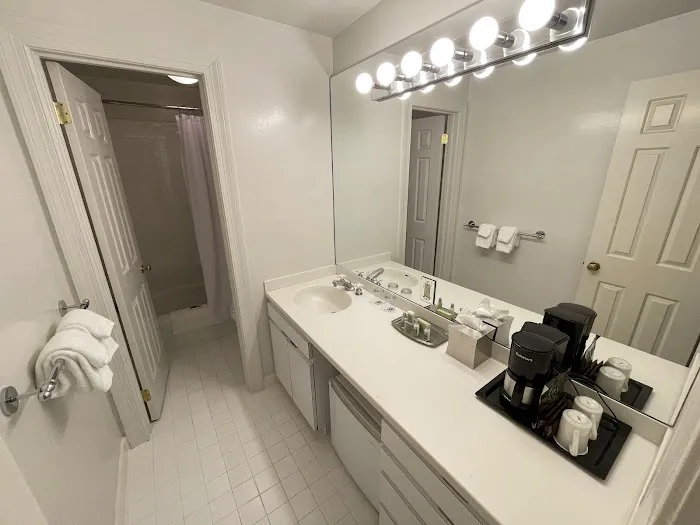 Hotel Lombardy 4