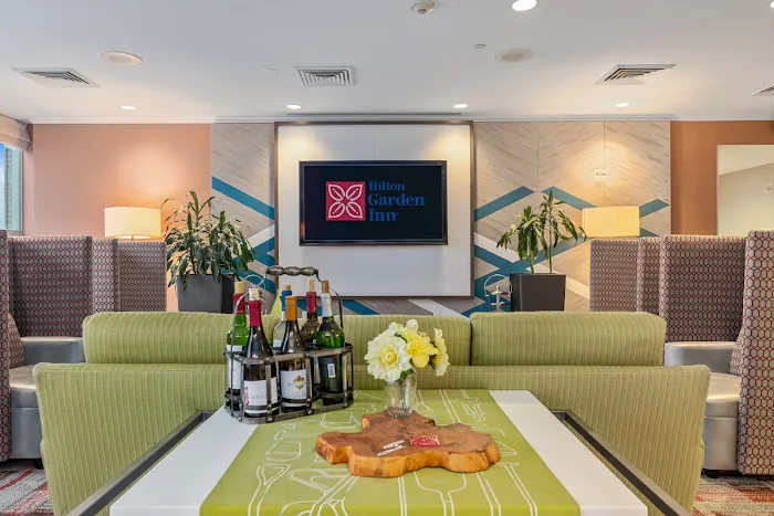 Hilton Garden Inn New Orleans French Quarter/CBD 5