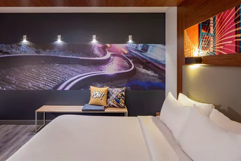 Aloft New Orleans Downtown 5