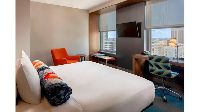 Aloft New Orleans Downtown 5