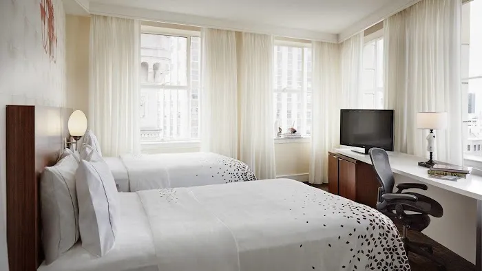 Renaissance New Orleans Pere Marquette French Quarter Area Hotel 5
