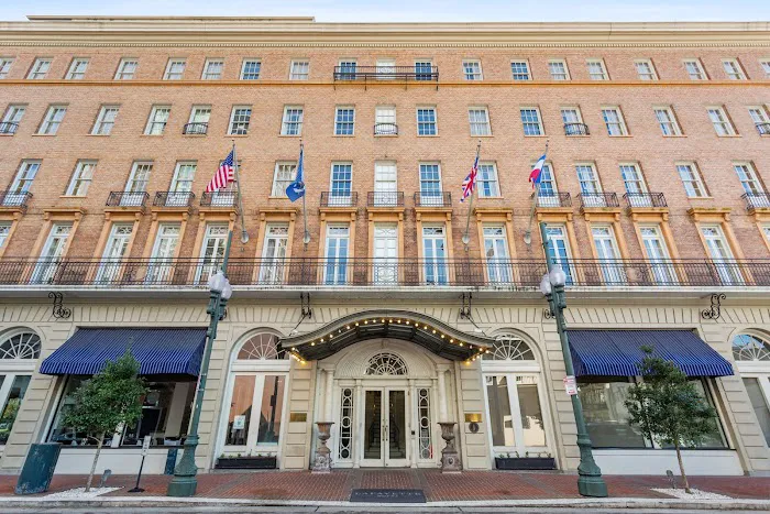 The Lafayette New Orleans by Kasa 5