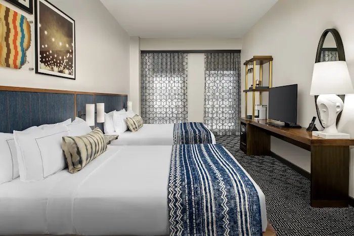 The Troubadour Hotel New Orleans 5