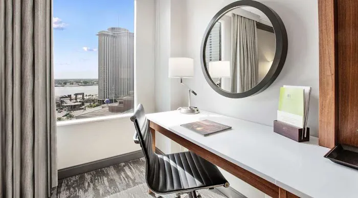 DoubleTree by Hilton Hotel New Orleans 5