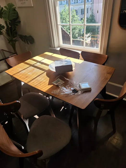 1 and 2 BR Luxury Condos Steps Away From French Quarter 5