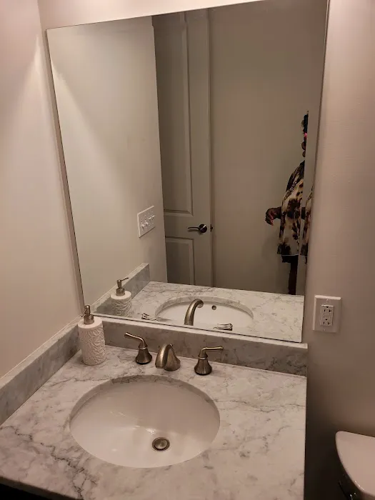 1 and 2 BR Luxury Condos Steps Away From French Quarter 5