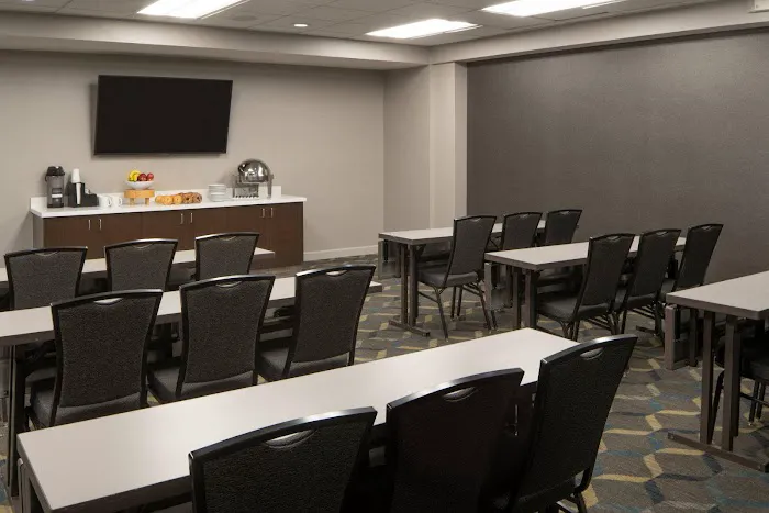 Sonesta ES Suites New Orleans Convention Center 5