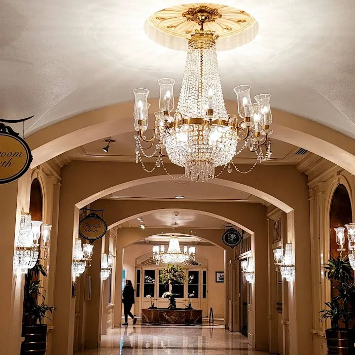The Royal Sonesta New Orleans 5