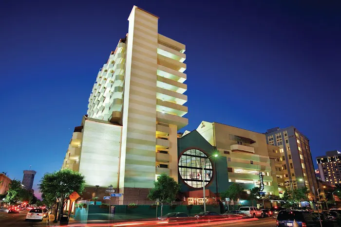 Embassy Suites by Hilton New Orleans 5