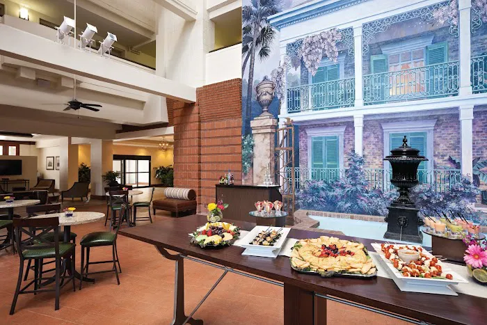 Embassy Suites by Hilton New Orleans 5