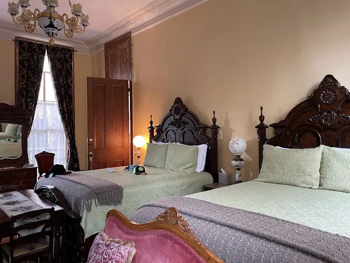 Parisian Courtyard Inn Bed and Breakfast New Orleans 5