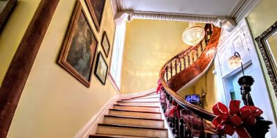 Parisian Courtyard Inn Bed and Breakfast New Orleans