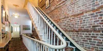 Lafitte Hotel and Bar