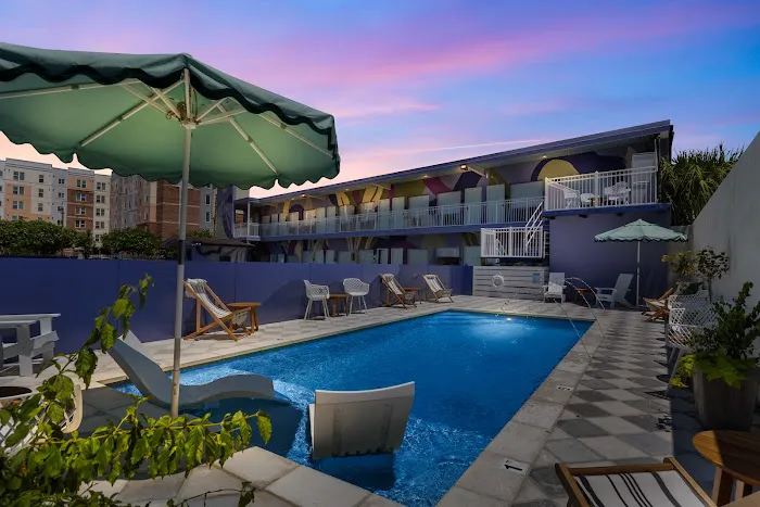 The Iris Motel 5