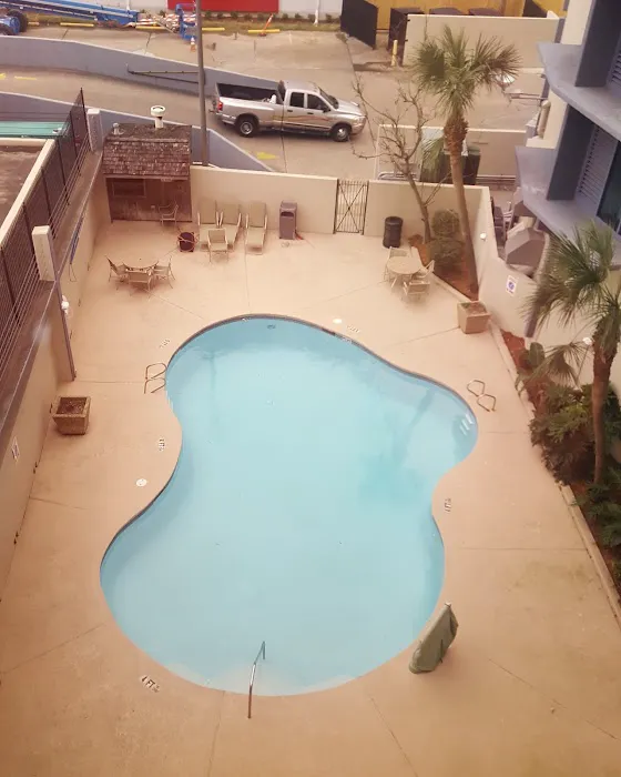 Comfort Inn & Suites At Copeland Tower 4