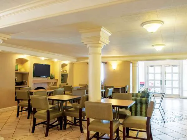 La Quinta Inn by Wyndham New Orleans Veterans / Metairie 4
