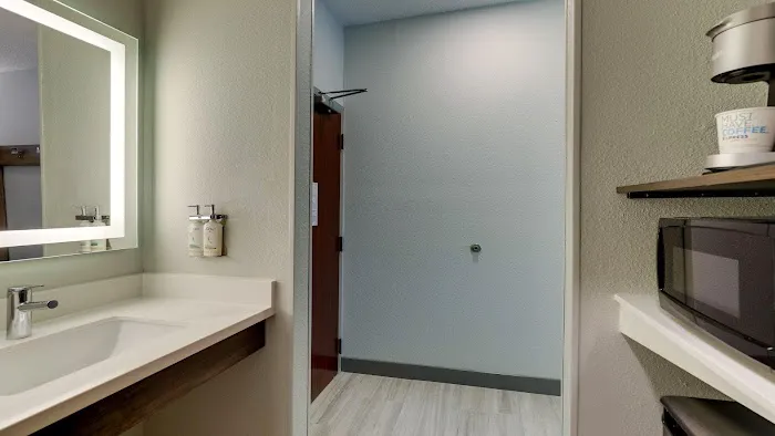 Holiday Inn Express Kenner - New Orleans Airport by IHG 4