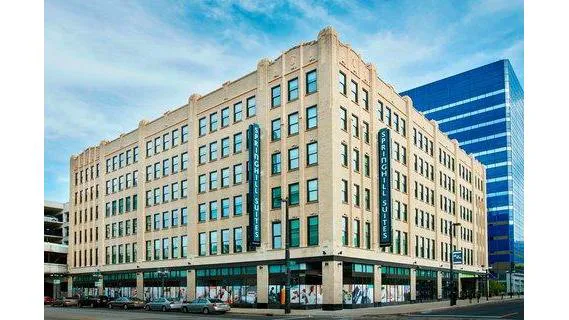 SpringHill Suites Milwaukee Downtown 5