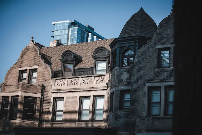 Dubbel Dutch Hotel 5