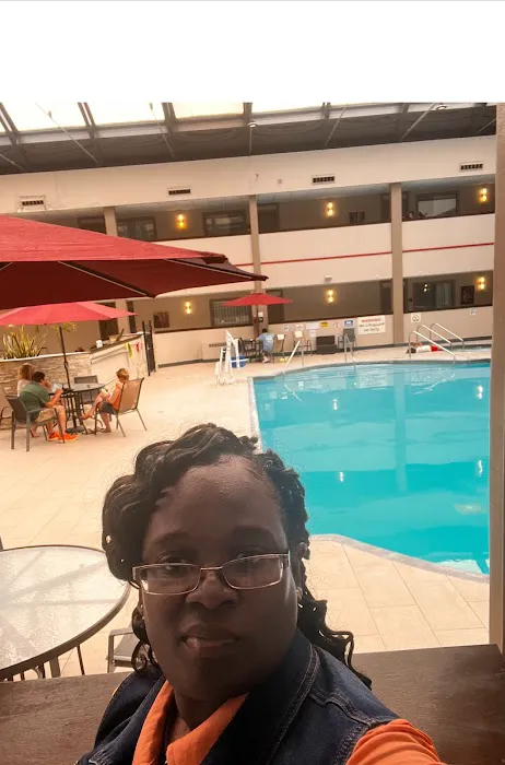 Brookfield Milwaukee Hotel 4