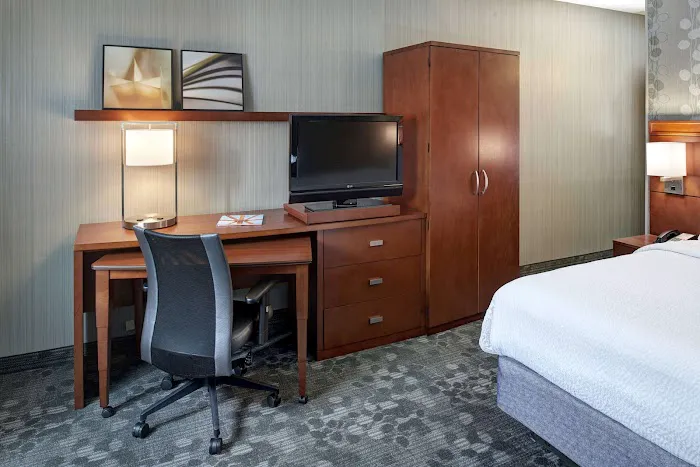 Sonesta Select Milwaukee Brookfield 4