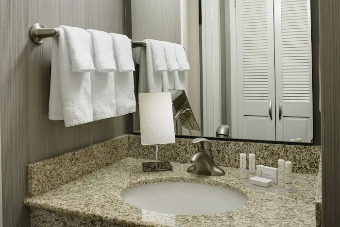 Sonesta Select Milwaukee Brookfield 4