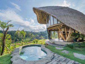 Discover Hotels with the Best Eco-Friendly Certifications for a Sustainable Stay