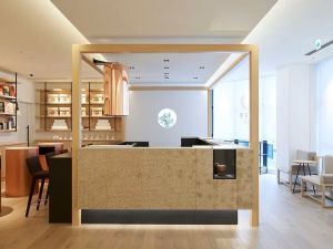Find Hotels Near Me with 24-Hour Front Desk for Convenient Stay