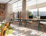 Hotels Near Me with Free Parking and Breakfast: How to Find the Best Deals