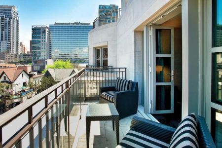 Discover What Hotels Have Balconies Near Me for the Perfect Stay
