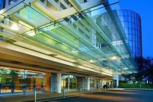 Find Hotels Near Me with Free Parking and Shuttle Service for Easy Travel