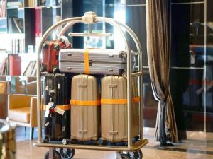 How to Find the Best Hotels Near Me with Luggage Storage Options