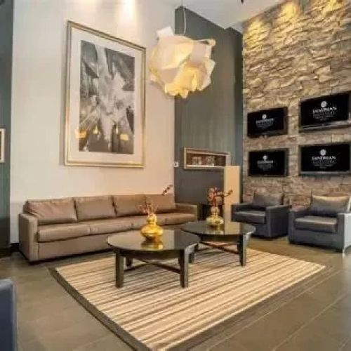 Best Hotels Near Me with Shuttle to City Center and Airport for Easy Travel