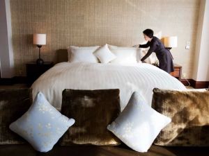 Hotel Cleaning Standards Post-COVID: What Travelers Should Know