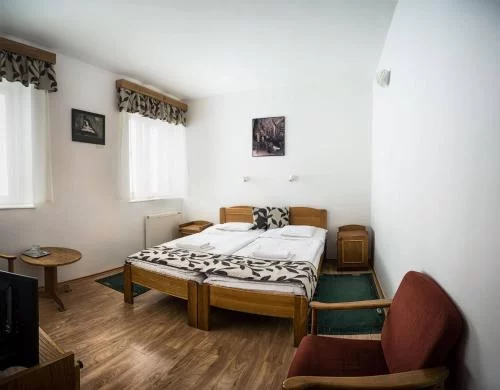 What Hotels Near Me Are Open? Find Comfortable Stays Anytime