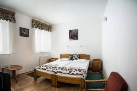 What Hotels Near Me Are Open? Find Comfortable Stays Anytime