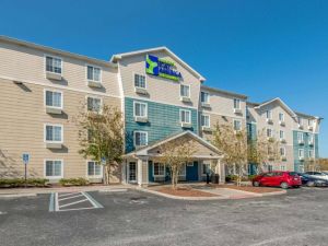 Hotels Near Me with Free Parking and Breakfast: Comfort and Convenience Combined