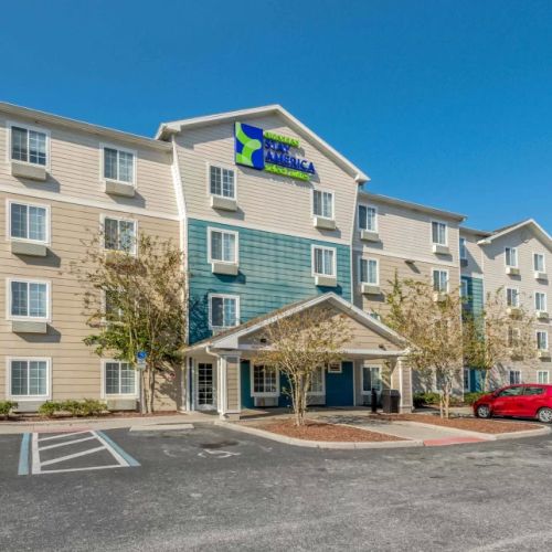 Hotels Near Me with Free Parking and Breakfast: Comfort and Convenience Combined