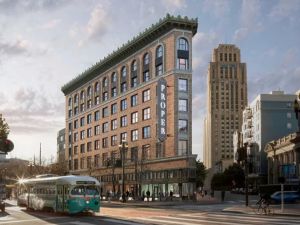 Hotels Near Popular Shopping Districts – Stay Close to the Style You Love