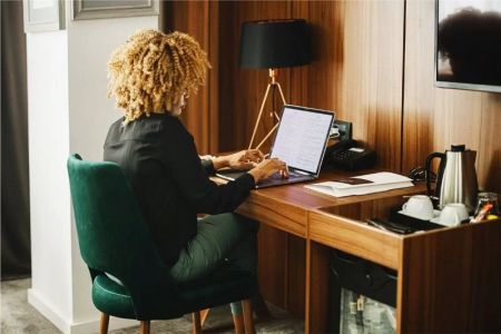 Hotels Near Me With Free WiFi and Breakfast: Travel Smarter