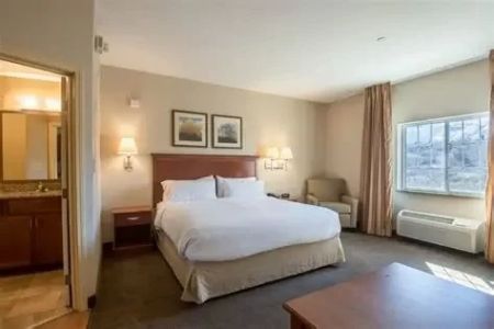 Hotels Near Me with Shuttle to Ski Resorts: A Smart Guide to Slope-Ready Stays