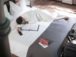 Hotels Near Me With Late Check-Out Policies: The Smart Traveler's Guide