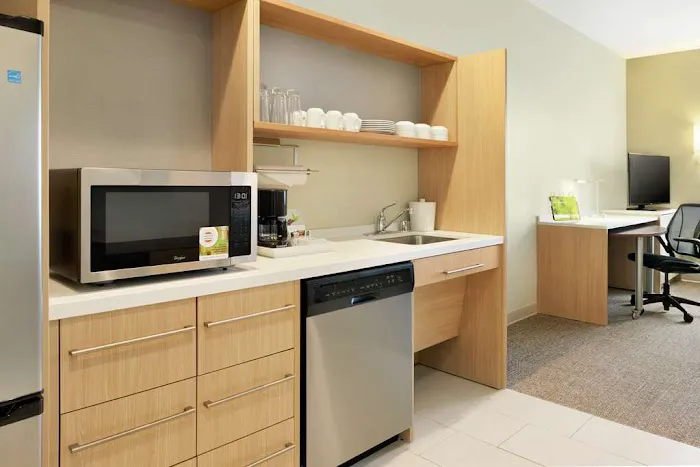 Home2 Suites by Hilton Milwaukee Brookfield 4