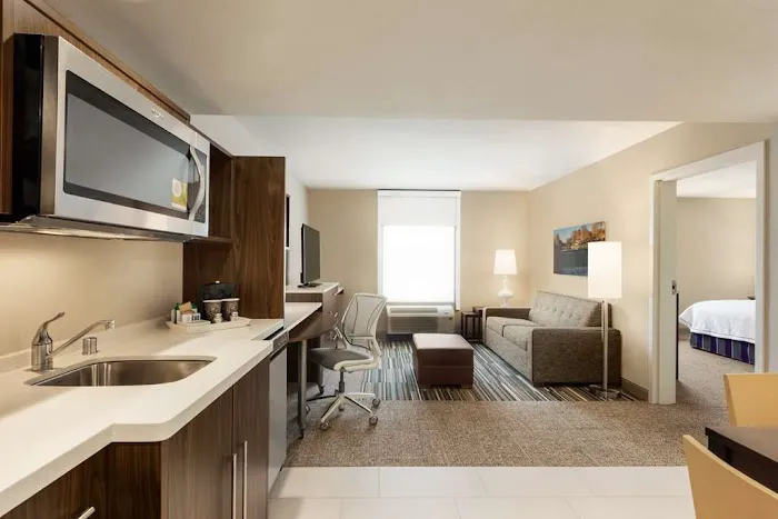 Home2 Suites by Hilton Menomonee Falls Milwaukee 5