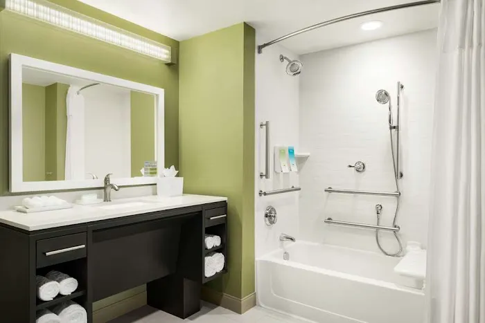 Home2 Suites by Hilton Menomonee Falls Milwaukee 5