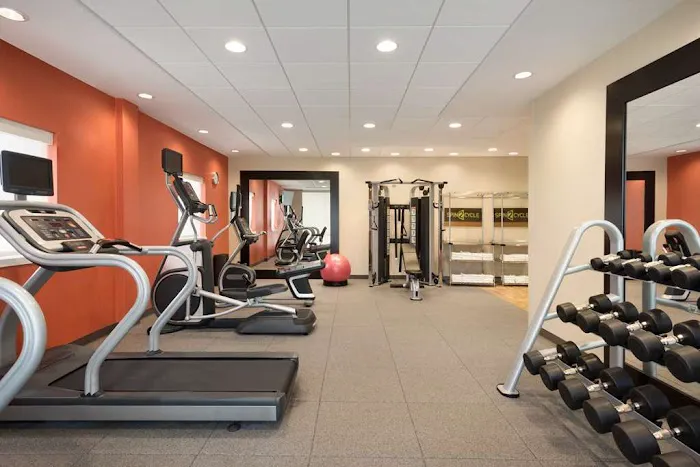 Home2 Suites by Hilton Menomonee Falls Milwaukee 5