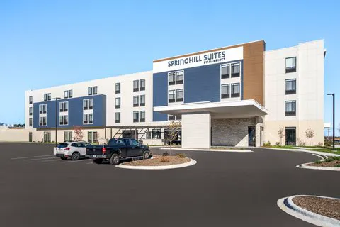 SpringHill Suites Menomonee Falls 4