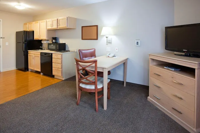 Candlewood Suites Milwaukee Brown Deer by IHG 4