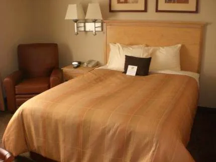 Candlewood Suites Milwaukee Brown Deer by IHG 4