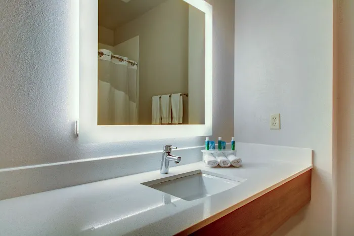 Holiday Inn Express Milwaukee N-Brown Deer/Mequon by IHG 4